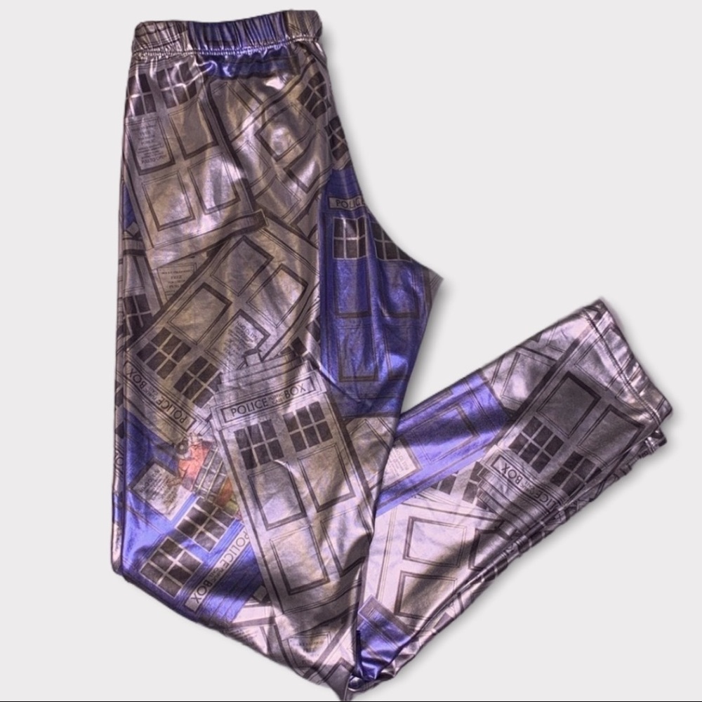 Welovefine (XL) Doctor Who and the Daleks Metallic stretchy Leggings EUC